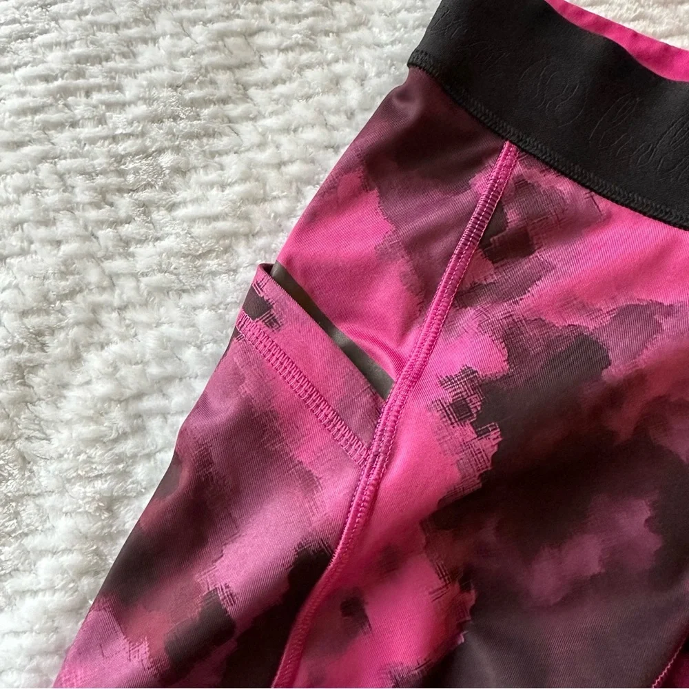 Lululemon What the Sport Short Blooming Pixie Raspberry Black size 4